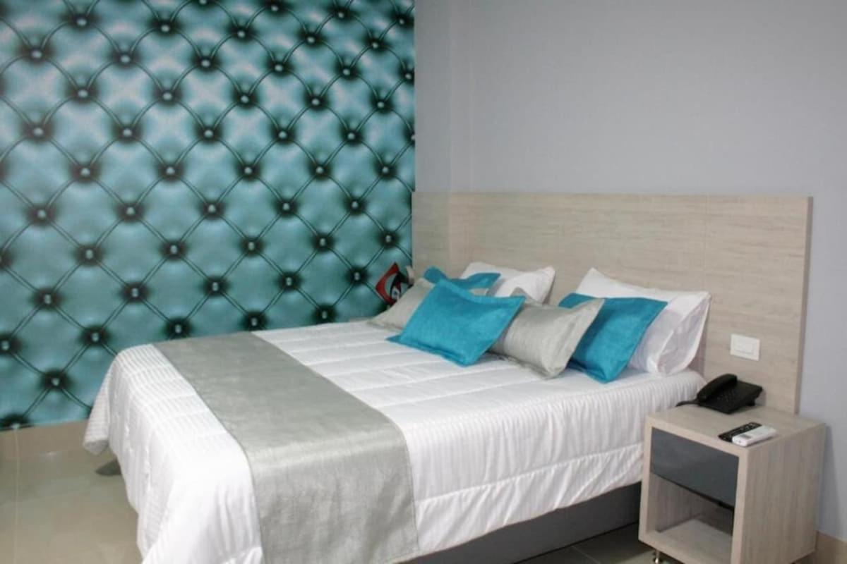 Hotel Lleras Express Medellín Exteriör bild