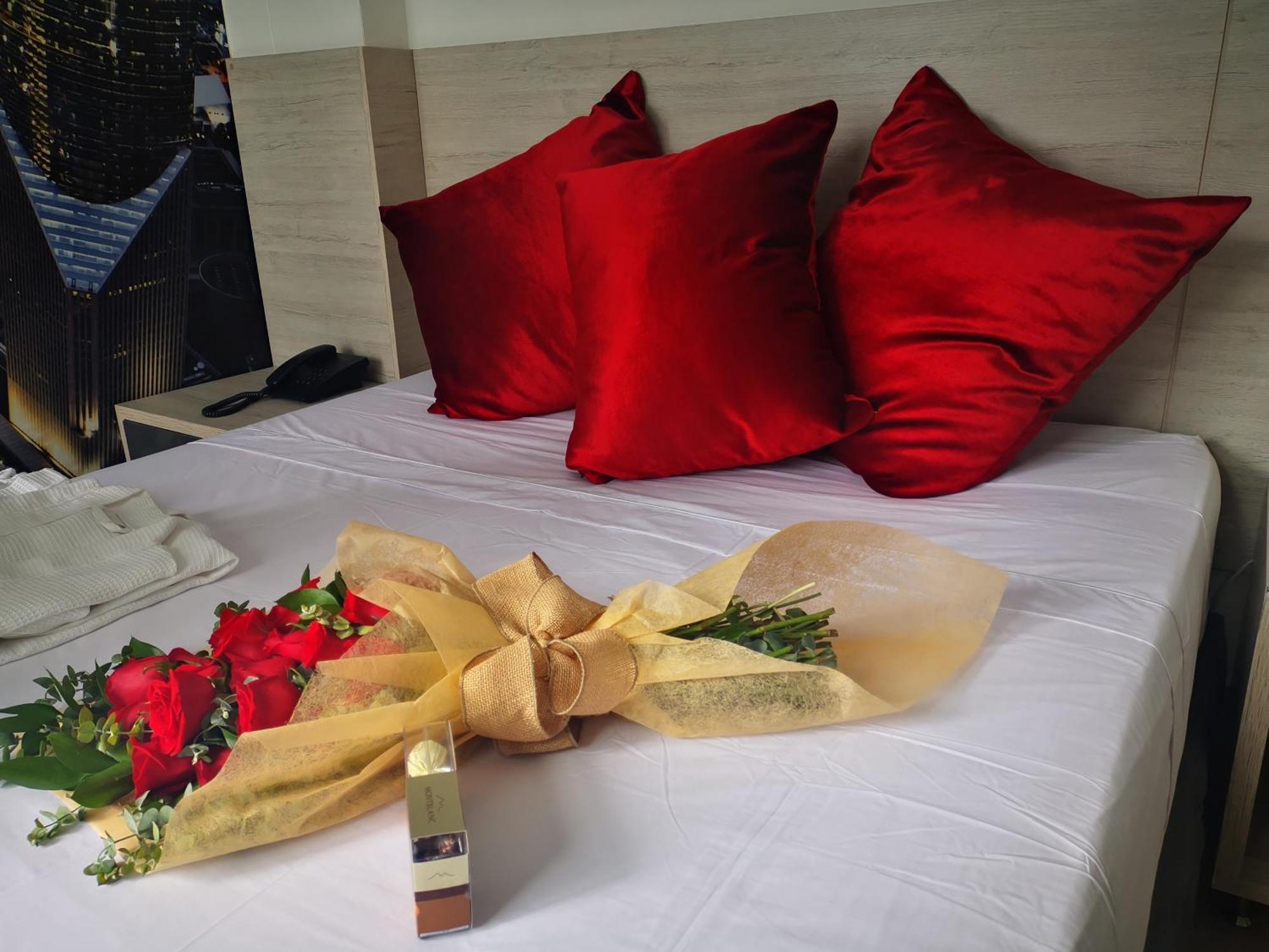 Hotel Lleras Express Medellín Exteriör bild